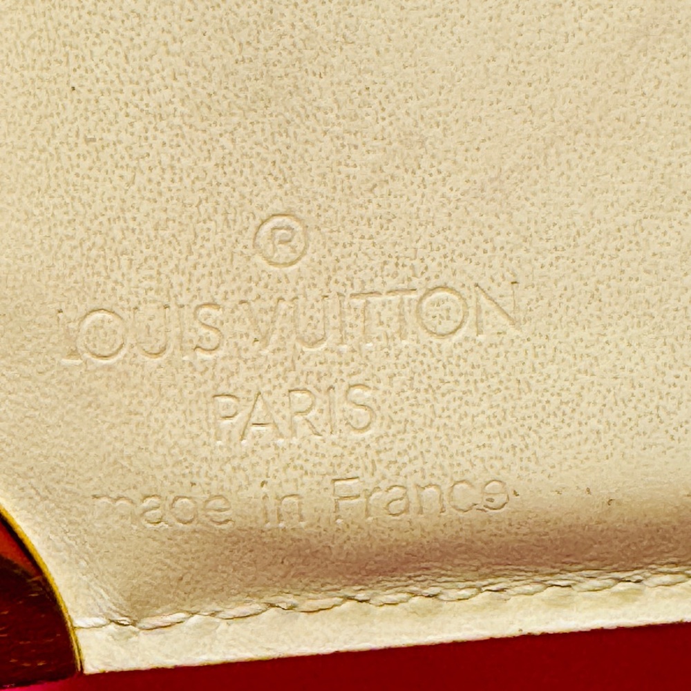 Louis Vuitton cream leather with red line and gold metal lining compact Walle - Picture 8 of 15